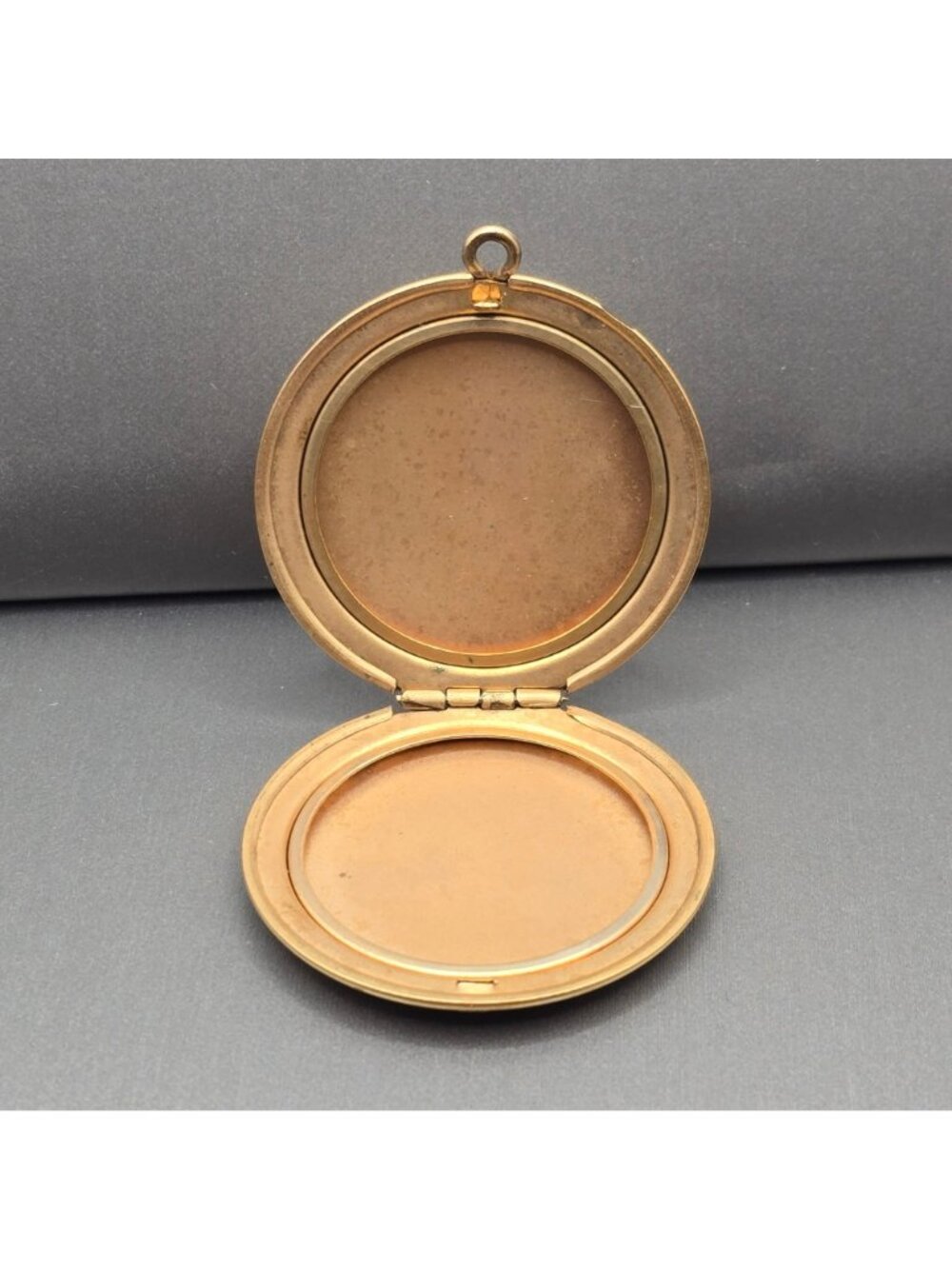 Victorian Revival Gold Filled Locket Pendant Round Floral Engraved 1974 - Picture 7 of 15